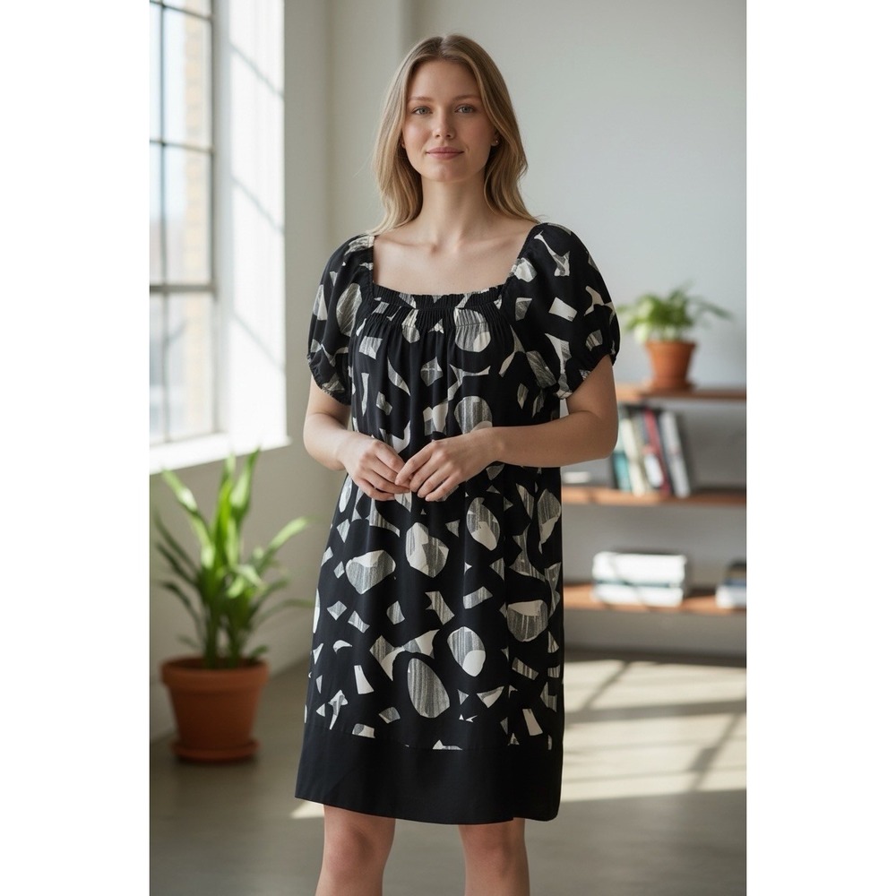 Women's Size M Daisy Fuentes Black Geometric Shapes Knee Length Dress Long Top